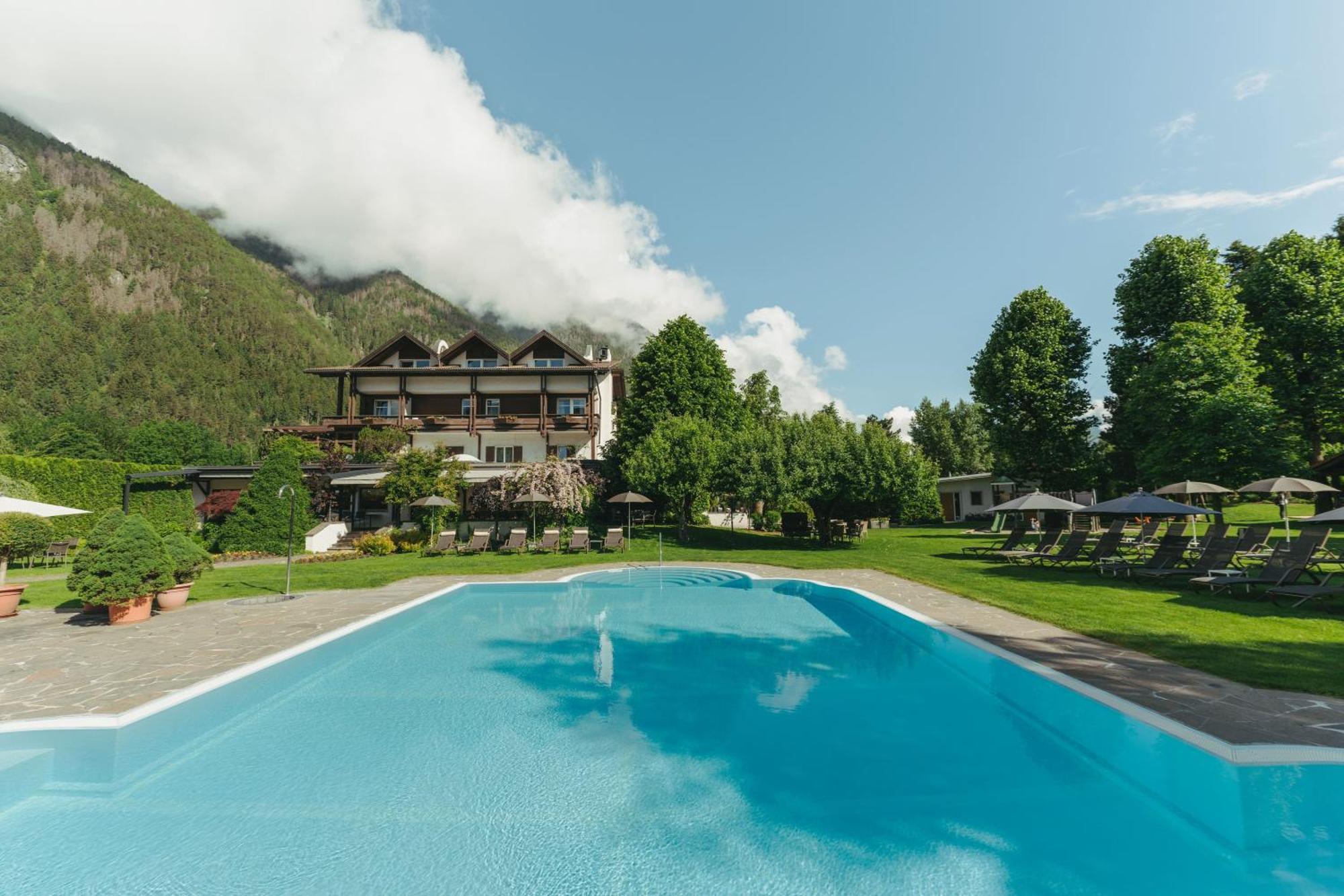 Ferien & Wellnesshotel Windschar Brunico Exteriér fotografie