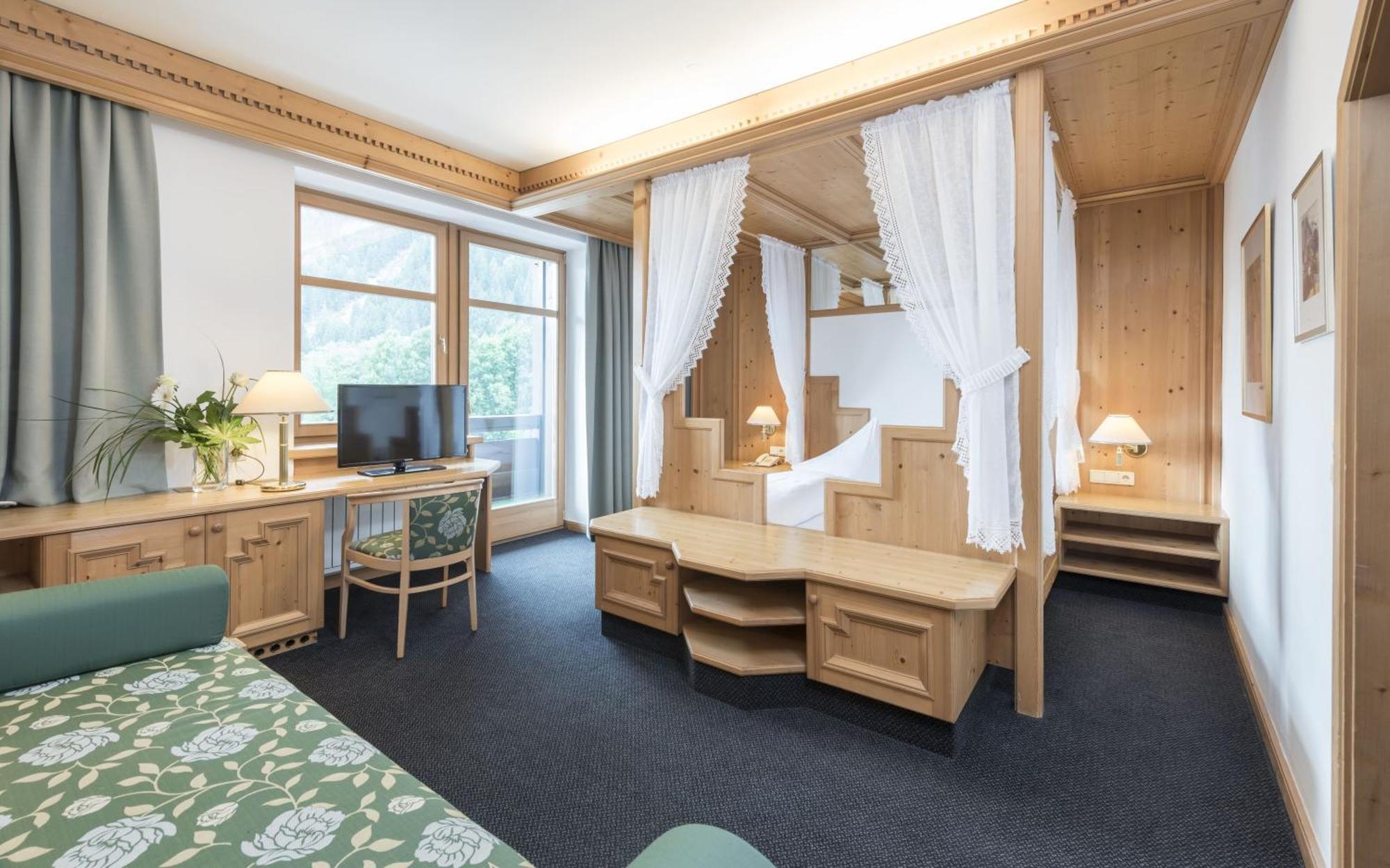 Ferien & Wellnesshotel Windschar Brunico Exteriér fotografie